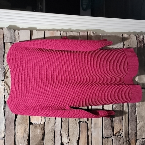 American Eagle size small pink sweater - Picture 12 of 13